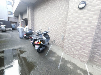 【その他共用部分】 | 敷地内バイク置場
