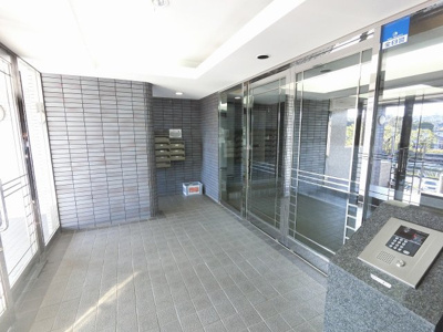 【その他共用部分】 | プリミテージュ横浜上永谷 | 防犯面でも安心のオートロック付です。