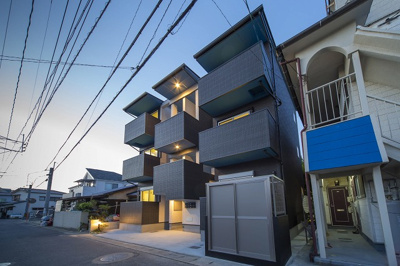 【外観】 | ベガハウス清水(ベガハウスシミズ) | 住環境に強いこだわりがある人には、大変人気のデザイナーズアパートです♪