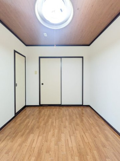 【洋室】 | サンハイツ（旭台）