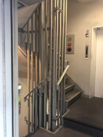 銀座ステラビルのロビー