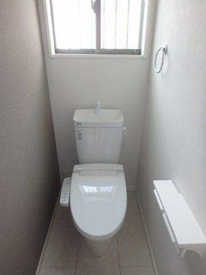 【トイレ】 | 東富井貸家