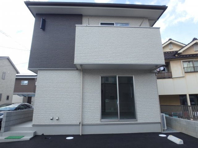 東富井貸家の外観