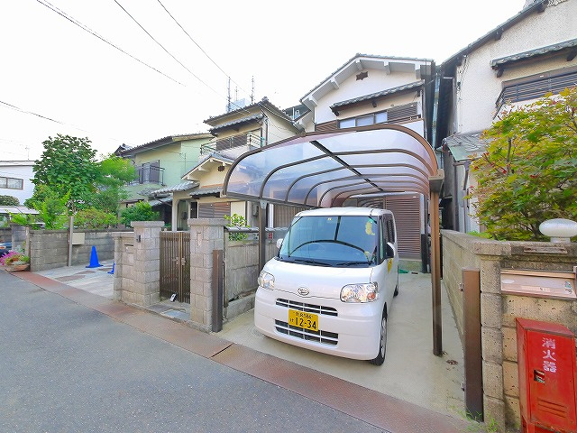 結崎一戸建の駐車場