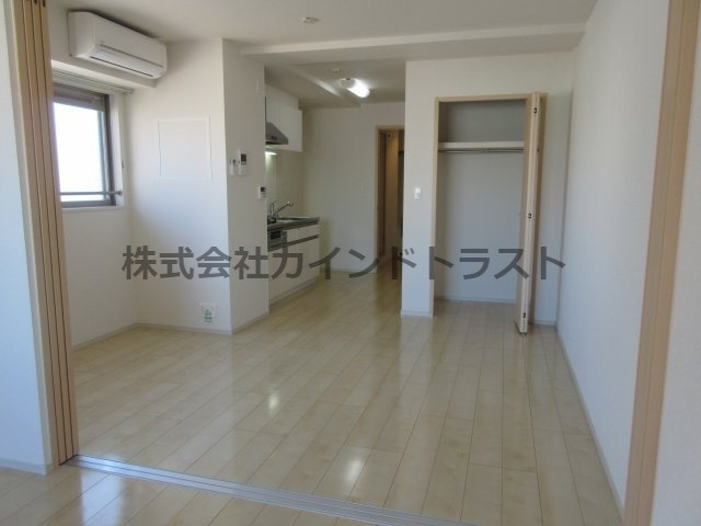 ラヴィータ西梅田の居間・リビング|ゆったりとした居間です