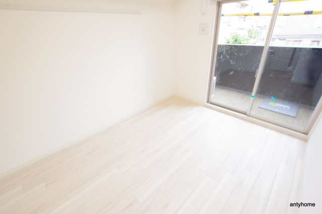 プレサンス塚本ミッドマーク　仲介手数料無料の洋室
