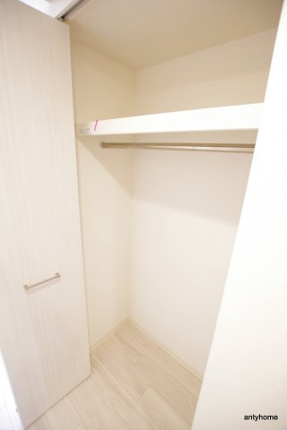 プレサンス塚本ミッドマーク　仲介手数料無料の収納