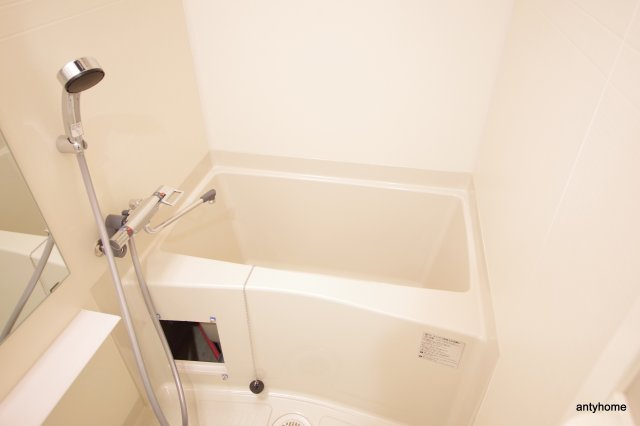 プレサンス難波マジョリティ　仲介手数料無料の浴室