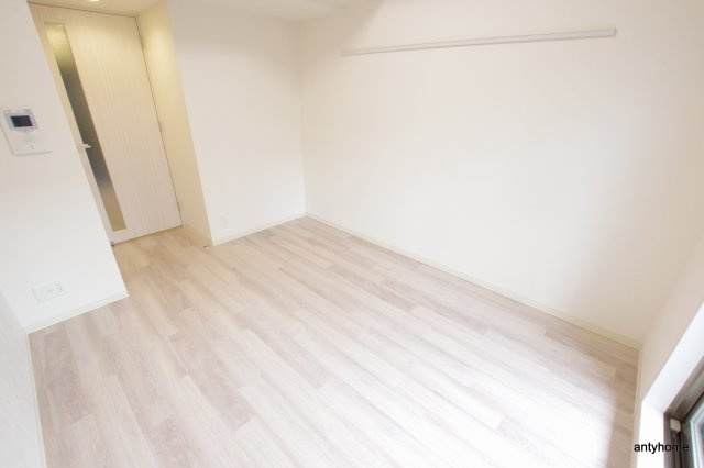 プレサンス難波マジョリティ　仲介手数料無料の洋室