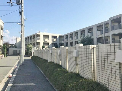 【外観】 | 豊中ガーデンハウス・ホワイティル | 【現地写真】 総戸数80戸の分譲マンションです♪