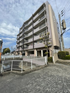 【外観】 | JR香椎駅まで徒歩12分なので博多駅方面への通勤もOK！ 【香椎東小 徒歩15分】