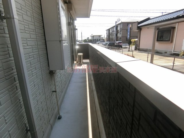 カルミアのバルコニー|広々としたバルコニーです