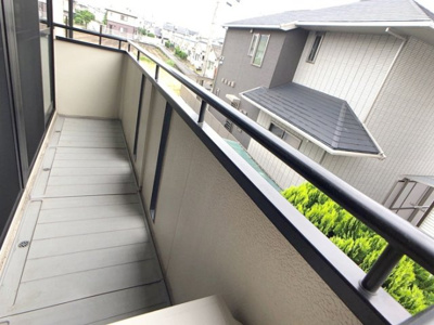 【バルコニー】 | ハイカムール北久米・