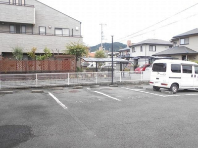 【駐車場】 | ハイカムール北久米・