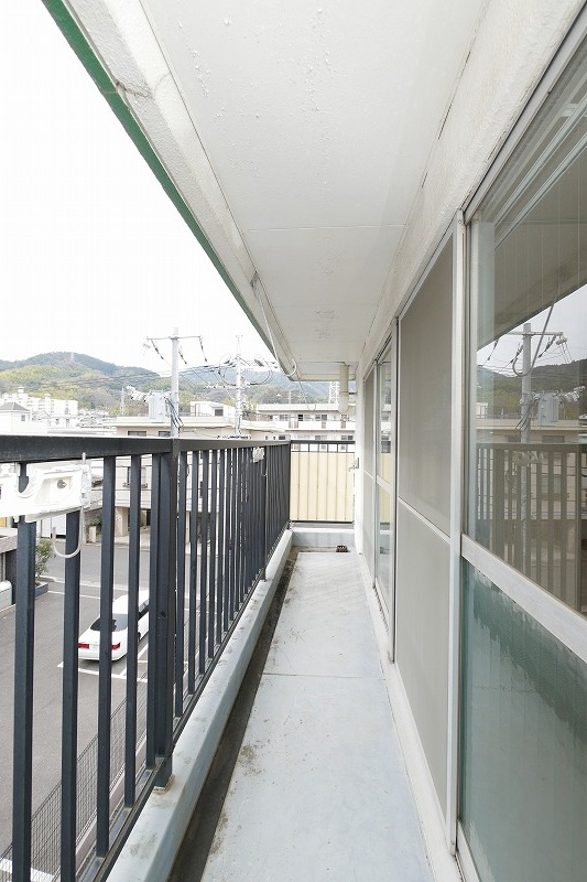 島本マンションのバルコニー|島本マンション　301号室　
