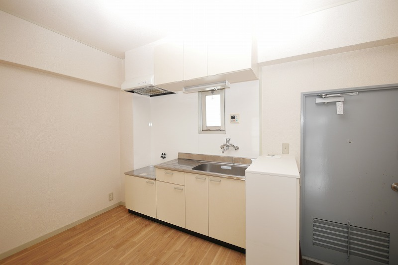 島本マンションのキッチン|島本マンション　301号室　