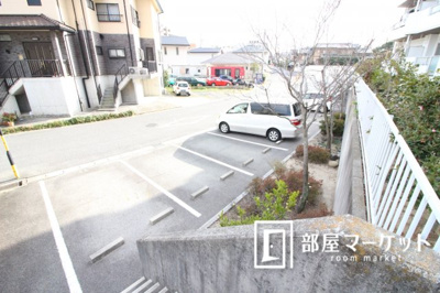 【駐車場】 | ホワイトヒルズ丸山