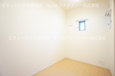 【洋室】 | ウエストヒルパーシモン | ※同物件、同タイプ、間取り反転のお部屋です