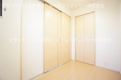 【洋室】 | ウエストヒルパーシモン | ※同物件、同タイプ、間取り反転のお部屋です