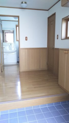 【エントランス】 | 本町通2丁目　2階建て戸建て