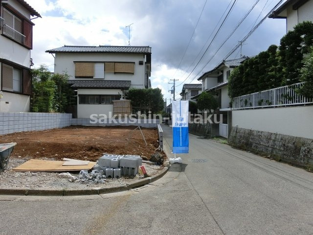 八千代台南２丁目　新築戸建の前面道路含む現地写真