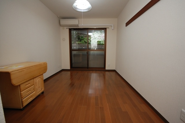 ラ・エトワールの洋室|同タイプ　類似写真