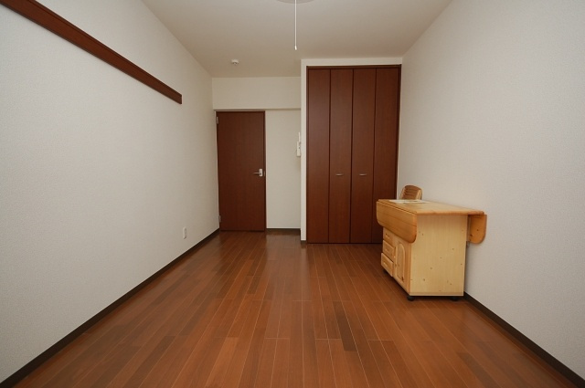 ラ・エトワールの洋室|同タイプ　類似写真