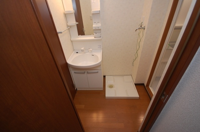 ラ・エトワールの洗面所|同タイプ　類似写真