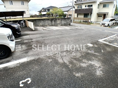 【駐車場】 | カテドラール柱曙 | カースペースがあります