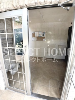 【エントランス】 | カテドラール柱曙 | 落ち着いたエントランスです