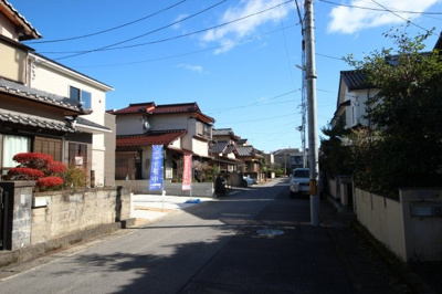 【前面道路含む現地写真】 | 大津市真野5丁目9-6　新築戸建