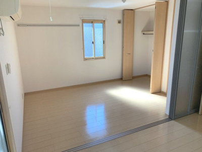 【寝室】 | クレセントコート