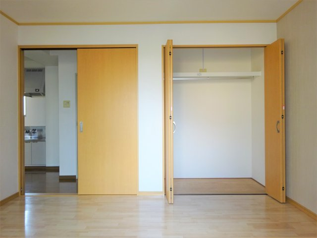 カーサアプリコルテの洋室