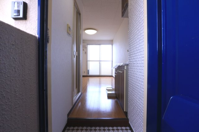 サニーパレス平磯の玄関