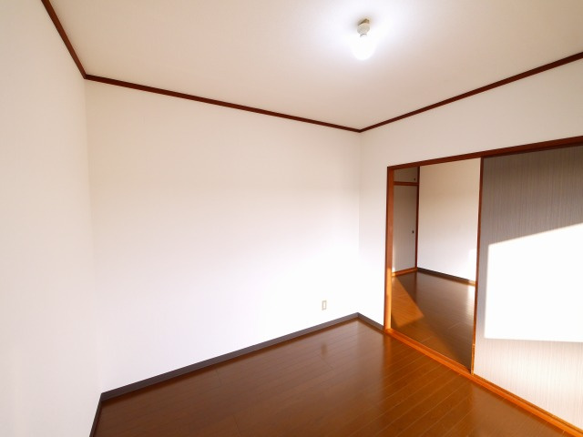 サニーハイツ朝日ヶ丘Bの内装|中はこのようになっています