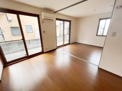 【居間・リビング】 | ローズコートＴ