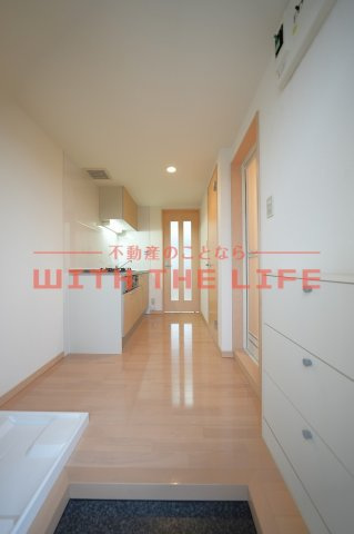 レモンバームⅡ【キャッシュバック対象物件】の玄関|毎日通る玄関はこちらです