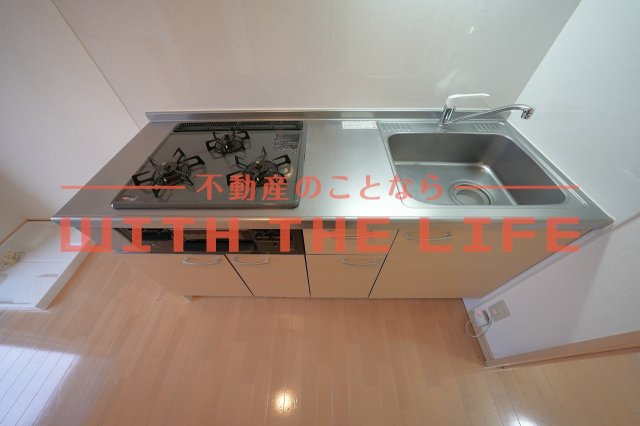 レモンバームⅡ【キャッシュバック対象物件】のキッチン|コンパクトなキッチンで掃除もラクラク