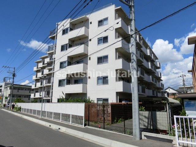 ドミール津田沼　３階部分の外観