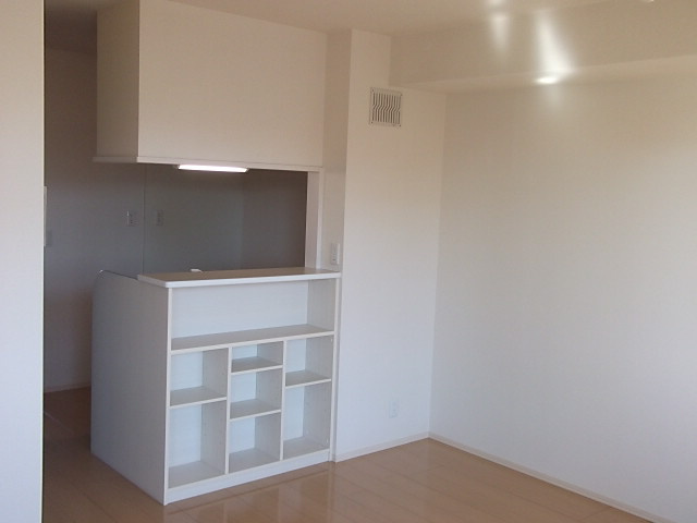 【内装】 | Abbey Road  | 『ＡｂｂｅｙＲｏａｄ』反転イメージ