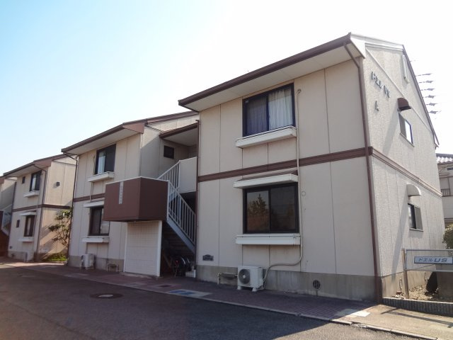 ドエルUSの外観|安全な暮らしのTVインターホン付きの物件です。駅まで徒歩約9分なので、通勤通学にも便利です。