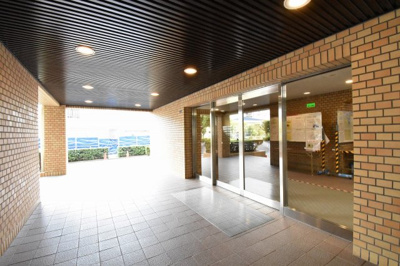 【エントランス】 | 多摩川芙蓉ハイツ2号棟 | エントランス部分