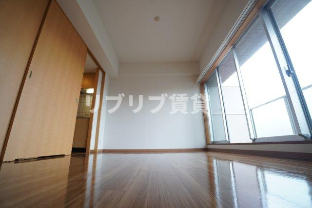 マリンパレス登戸の居間・リビング