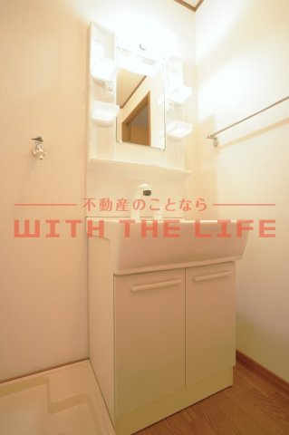 エルクール【キャッシュバック対象物件】の独立洗面台|独立洗面台あり、毎朝おしゃれに忙しい女性の方におすすめです
