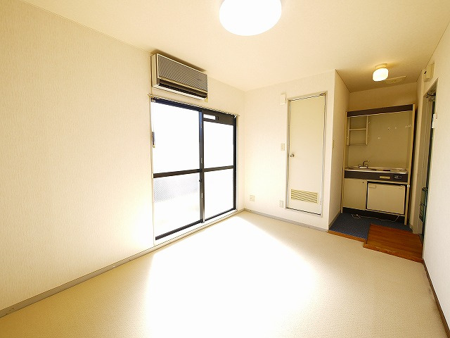 アートハウスならの洋室|落ち着いた色調の洋室です