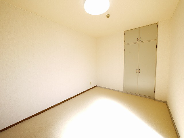 アートハウスならの洋室|使い勝手のいい洋室です