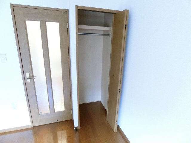 パーシモンフィールドの収納|同物件別部屋イメージ写真