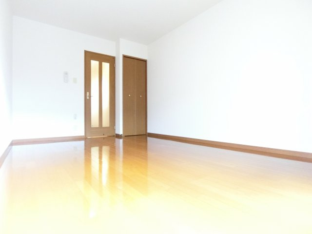 パーシモンフィールドの洋室|同物件別部屋イメージ写真