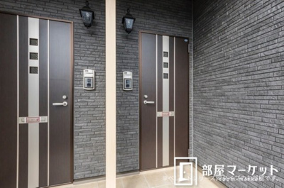 【エントランス】 | プリーアディーズ