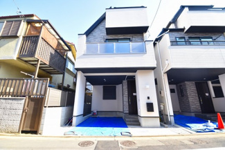 【外観】 | 西側４ｍ公道に面し、閑静な住宅街で落ち着いた雰囲気です。